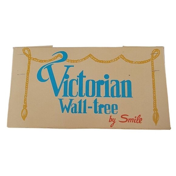 Vintage Smile Victorian Wall Tree Santa Claus Plaid Accents Battery Operated - Picture 4 of 10